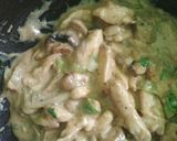 Foto langkah ke 6 dari resep Spaghetti with Chicken Stroganoff.