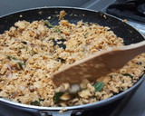 மீன் முட்டை வறுவல் ரெசிபி ஸ்டேப் 7 புகைப்படம்