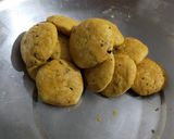 A picture of step 2 of Thepla - Masala Chapati.