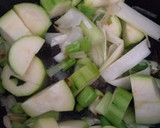 Foto del paso 2 de la receta: 🥣Crema de repollo y manzanas 🍏