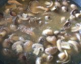 Házi tortellini erdei gombamártással recept fázis 3 fotója