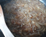 Foto del paso 2 de la receta: Hígado de ternera con cebolla caramelizada -sin azúcar-