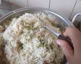 A picture of step 21 of Green Singaporiean Rice.
