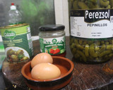 Foto del paso 4 de la receta: Bocados de atún con tomate decorado