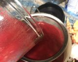 A picture of step 3 of Healthy pomegranate and beetroot juice.