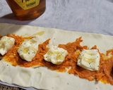 Foto del paso 6 de la receta: Mini rollitos de hojaldre con queso brie y sobrasada