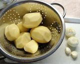 "száz nevű" Tócsni, lepcsánka (cicedli, cicege, görhöny, lapotya) recept fázis 1 fotója