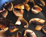 A picture of step 1 of Smokey Mushrooms & Avocado on Toast.