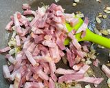 Foto del paso 2 de la receta: Pasta fresca con salsa cremosa y bacon