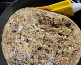 Foto del paso 5 de la receta: 🍎Tortilla dulce de manzana con avena, pasas y nueces🍎Postre sin azúcar, sin edulcorante, sin harina🍎