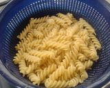 Foto del paso 3 de la receta: Brócoli con espinaca, pasta y pollo