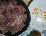 Foto del paso 2 de la receta: Carpaccio de ventresca de atún rojo