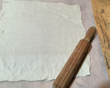 Foto del paso 1 de la receta: Empanada de hojaldre con jamón de york y queso