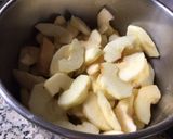 Foto del paso 2 de la receta: Pastel de manzana y moras