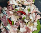 Hình bước làm 5 của món Cá nục bông kho thịt ba chỉ