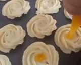 A picture of step 5 of Orange Jam Butter Cöökies 🍊🍊🍊.
