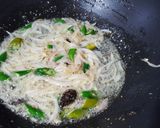 A picture of step 5 of Qeema Hari Mirch.