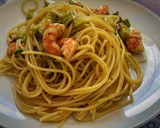 Foto del paso 5 de la receta: Espaguetis con puerro y langostinos
