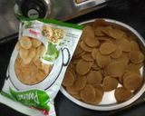 પાણી પૂરી(Pani Puri Recipe In Gujarati) રેસીપી સ્ટેપ5ફોટો