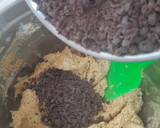 Foto langkah ke 5 dari resep Chewy Choco Cookies.