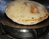 A picture of step 8 of Aloo paratha.
