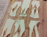 Foto del passaggio 3 della ricetta Le Meraviglie: Le Chiacchiere Sarde