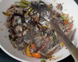 Foto langkah ke 5 dari resep Oseng ikan asap cakalang.