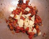 A picture of step 4 of Bread Upma.