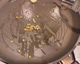 Foto del passaggio 1 della ricetta Pesce Spada alla pizzaiola