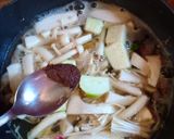รูปขั้นตอนการทำที่ 3 ของ แกงเห็ดสามอย่าง🍄
