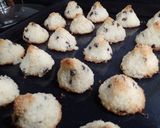 Foto del paso 4 de la receta: Coquitos con Chips de Chocolate