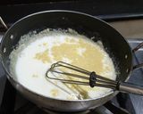 A picture of step 3 of Spaghetti aglio e olio.