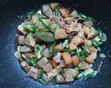 Foto langkah ke 4 dari resep # 3 Kikil Lombok Ijo.