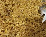 Foto langkah ke 3 dari resep Mie goreng duo bawang.
