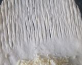 صورة لخطوة 2 من وصفة كرواصون مالحة بالجبن