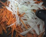 Foto del paso 2 de la receta: Guisado de Zanahoria y Pollo picosito 🥕