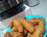 Foto langkah ke 8 dari resep Roti Goreng Daun Singkong.