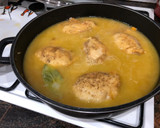 Foto del paso 7 de la receta: Pollo en salsa de espárragos y tomate cherry