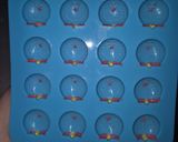 Foto langkah ke 4 dari resep Coklat Praline Karakter Doraemon.