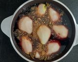 Foto del paso 3 de la receta: Peras al vino tinto