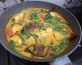 Foto langkah ke 6 dari resep Ikan Mujair Kuah Pedas.