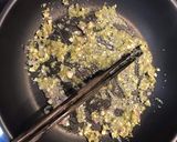Hình bước làm 3 của món Bún thịt xào sả