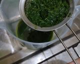 Foto langkah ke 3 dari resep Kue Putu Bambu Daun Kelor (Cetakan Daun Pisang).
