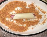 Foto del paso 4 de la receta: Salchichas crujientes con doritos y queso