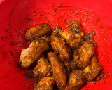 Foto del paso 10 de la receta: Alitas de pollo crujientes para horno y airfryer