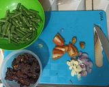 Foto langkah ke 1 dari resep Sayur Asem Daun Lembayung, Jagung, dan Pedoyo.