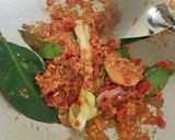 Foto langkah ke 4 dari resep Mangut Lele Kemangi Pedas.