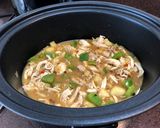 A picture of step 4 of Shredded chicken curry.
