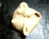 চিজি পিজ্জা বোম(Cheese Pizza Bomb recipe in Bengali) রেসিপির ধাপ 8 ছবি