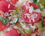 Foto del passaggio 6 della ricetta Insalata di riso con peperoni e pomodorini